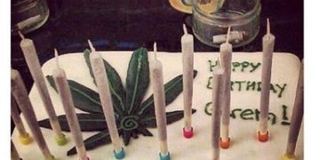 My kind of birthday cake (blunt/cone candles)